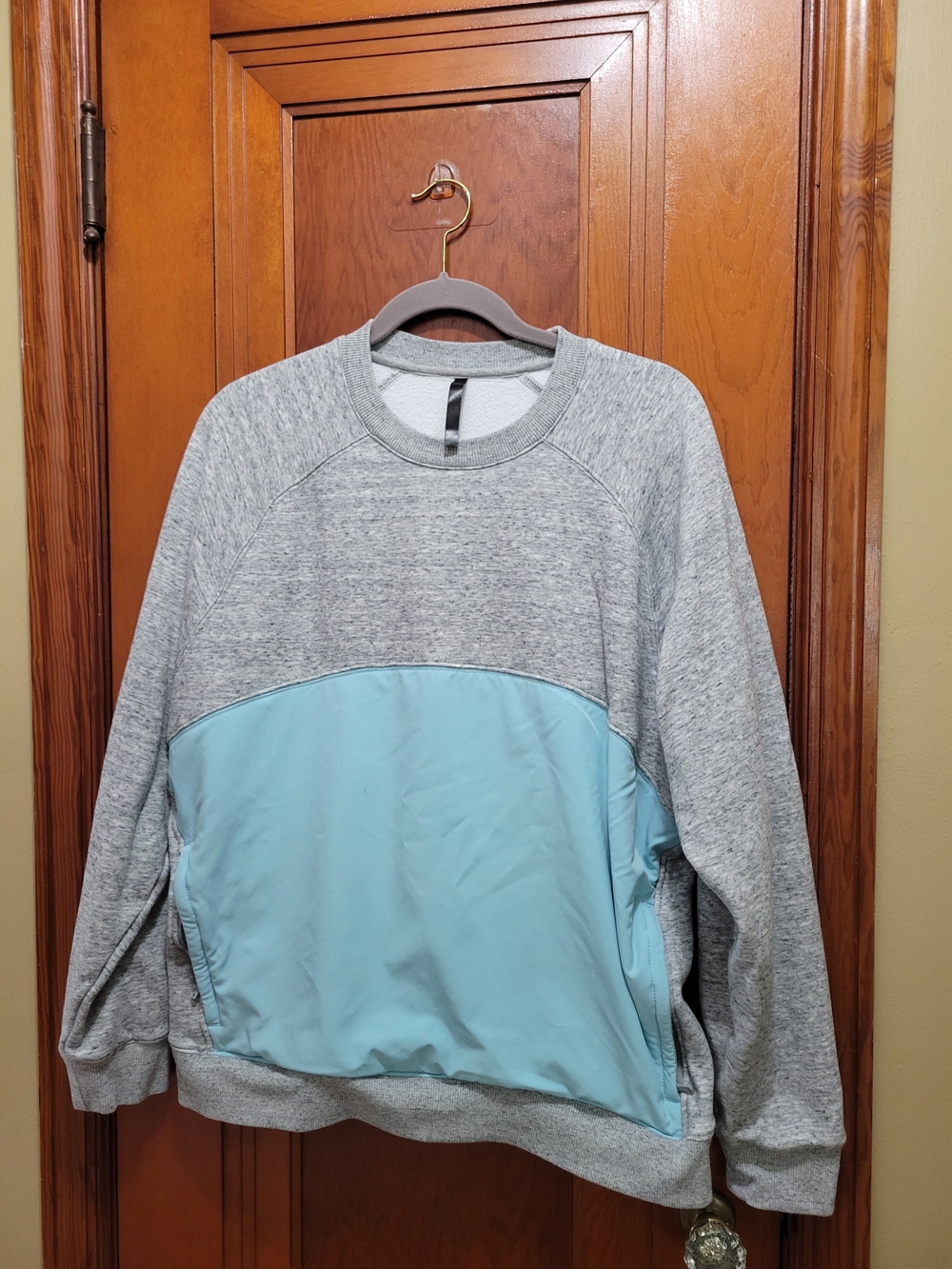 Fabletics Gray and Light Blue Women's Colorblock Crew Sweatshirt